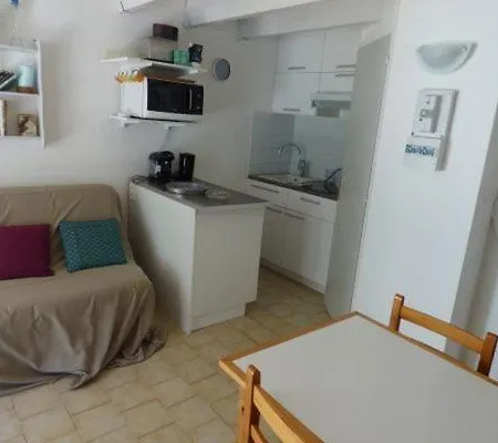 Azur&Soleil 6 -Duplex en rez de jardin -Parking-Plage Richelieu à 400m *