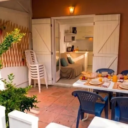 Azur&Soleil 6 -Duplex en rez de jardin -Parking-Plage Richelieu à 400m Agde