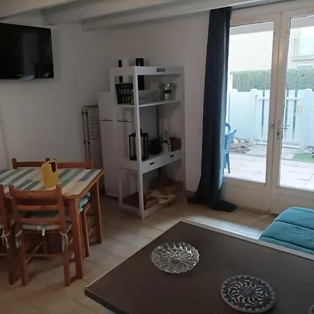Azur&Soleil 6 -Duplex en rez de jardin -Parking-Plage Richelieu à 400m